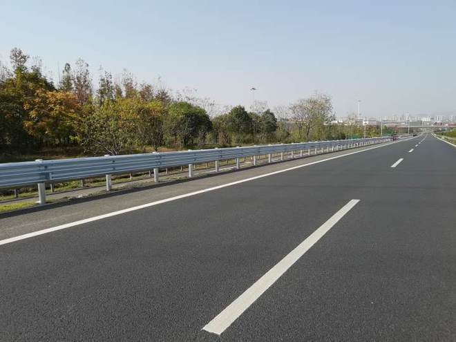 省内首次！金丽温高速上线新型“合金钢护栏”可降低30%交通事故死亡率(图1)